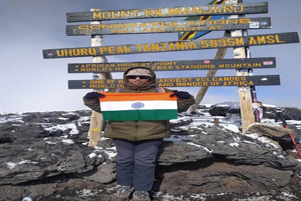 Journey of Paramita Sarkar to summit of Mount Kilimanjaro